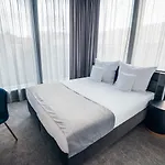 Hotel Liberte 33 Poznan